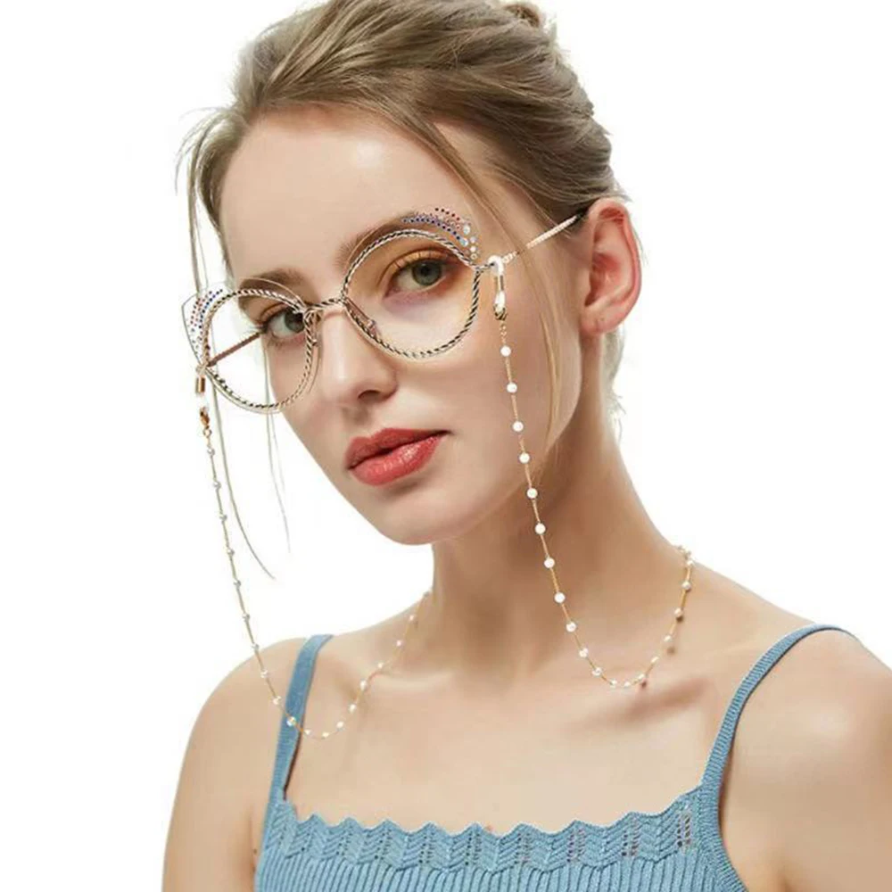 سلسلة خرز كريستالية لحامل قناع - مراجعة Mask Chain Holder وسعره